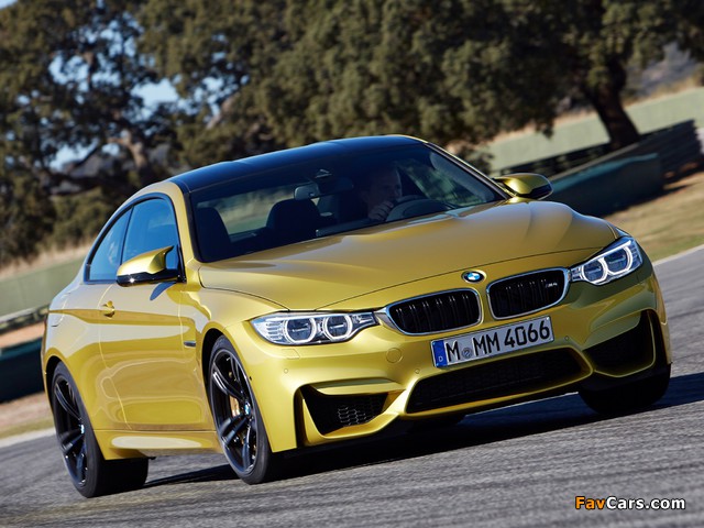 BMW M4 Coupé (F82) 2014 photos (640 x 480)