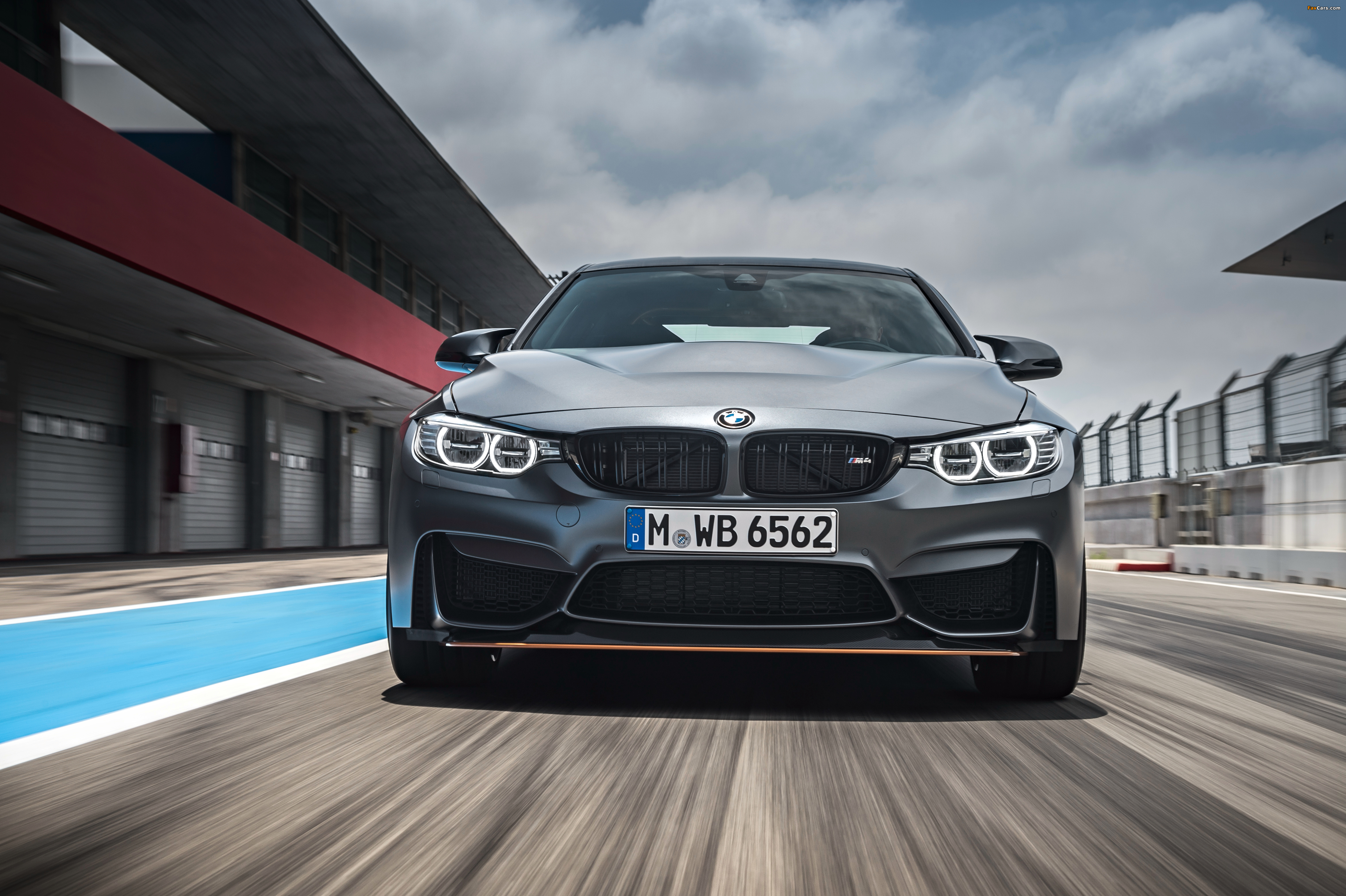 BMW M4 GTS (F82) 2015 images (4096 x 2726)