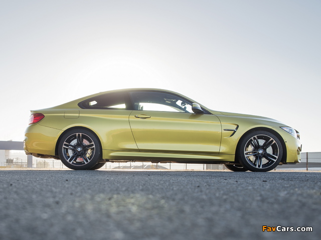 Images of BMW M4 Coupé ZA-spec (F82) 2014 (640 x 480)