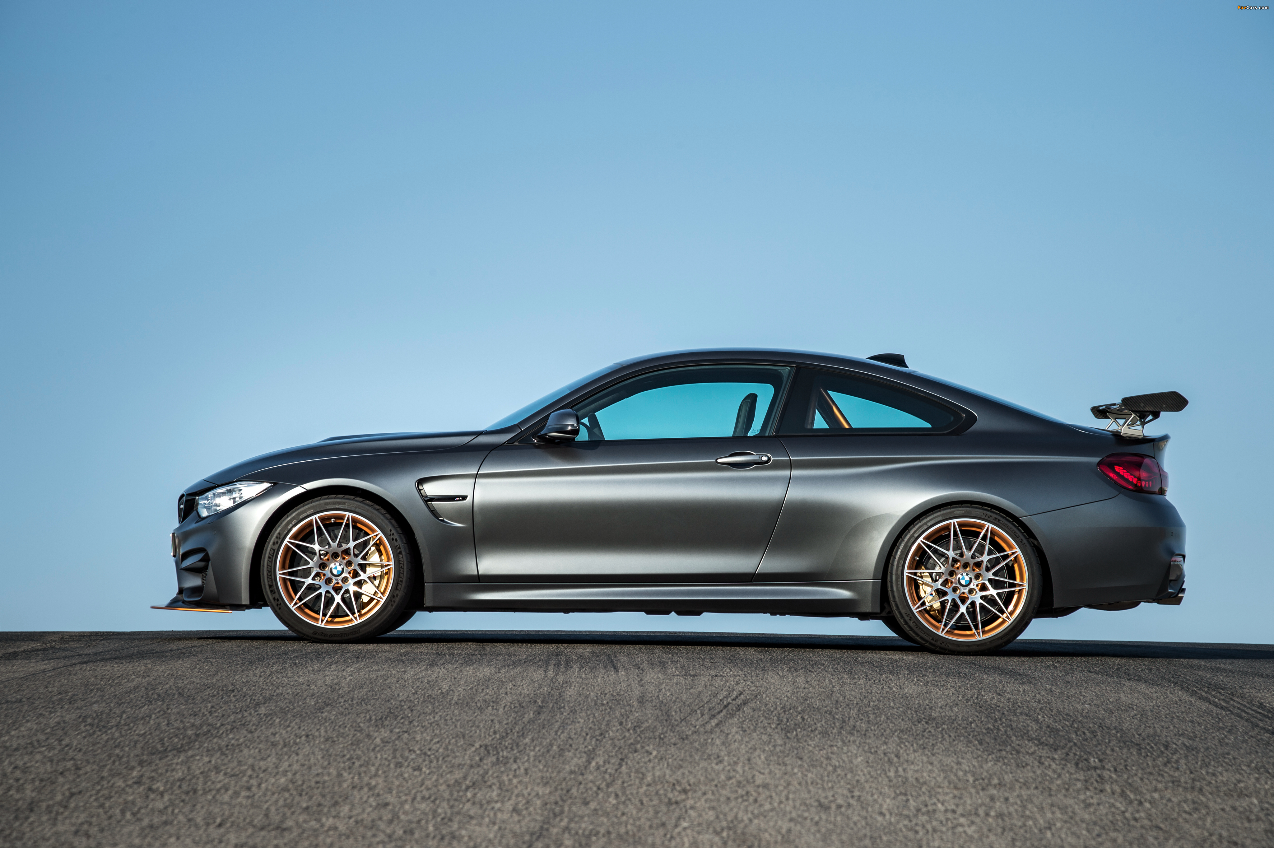 Images of BMW M4 GTS (F82) 2015 (4096 x 2726)