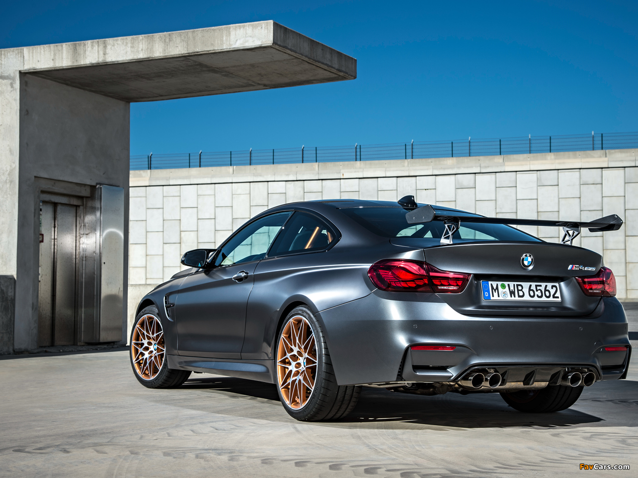 Images of BMW M4 GTS (F82) 2015 (1280 x 960)