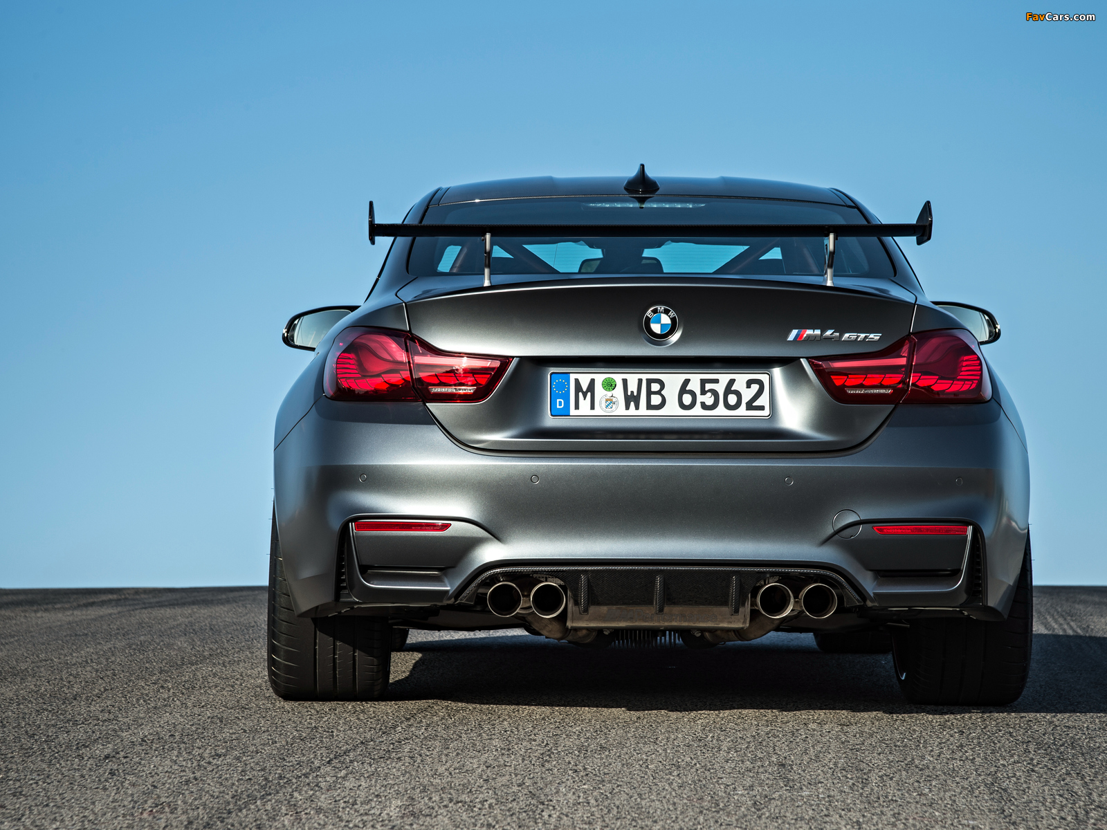 Pictures of BMW M4 GTS (F82) 2015 (1600 x 1200)