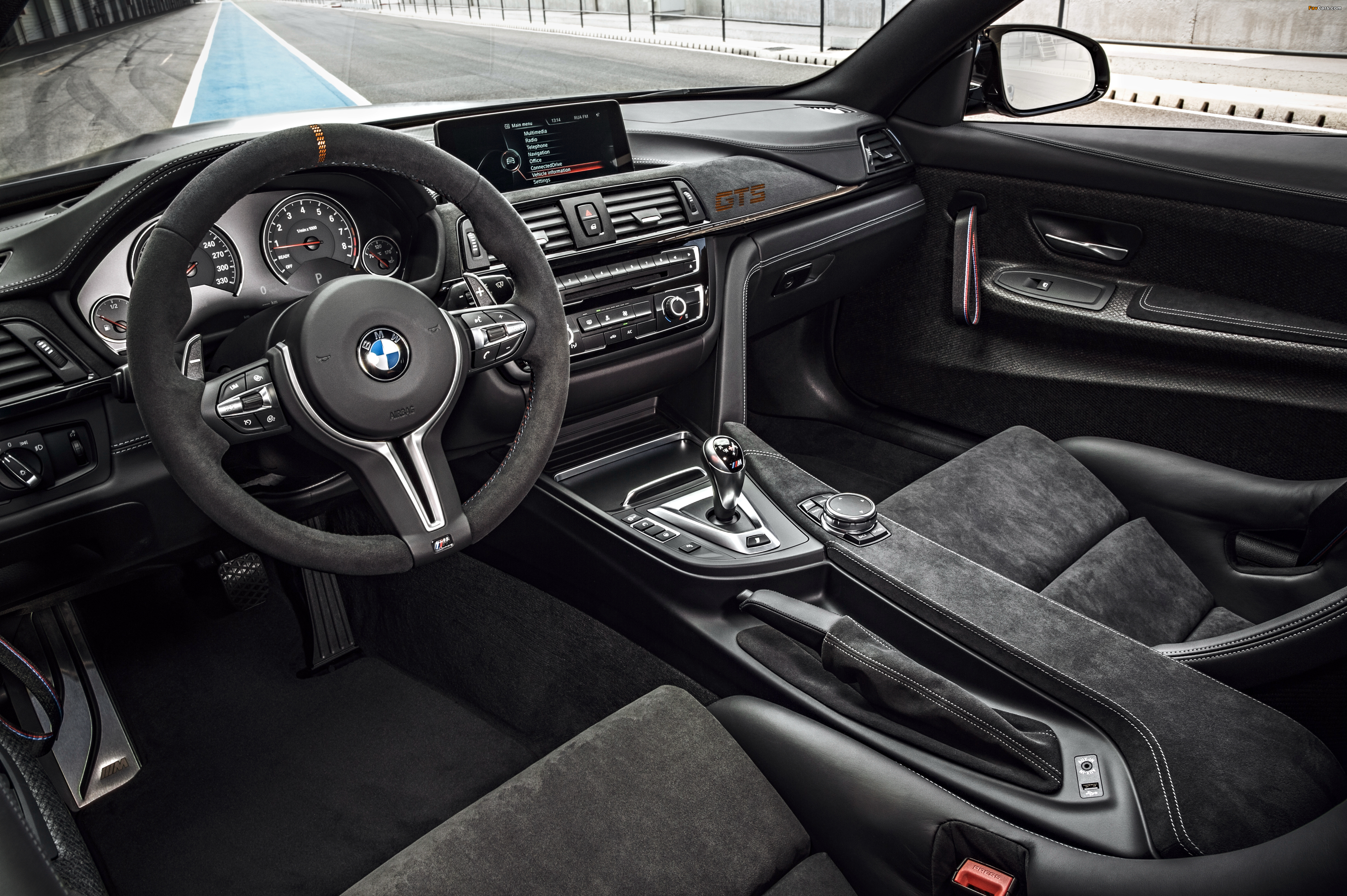 BMW M4 GTS (F82) 2015 wallpapers (4096 x 2726)