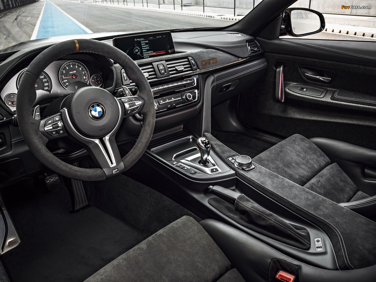 BMW M4 GTS (F82) 2015 wallpapers (1280 x 960)