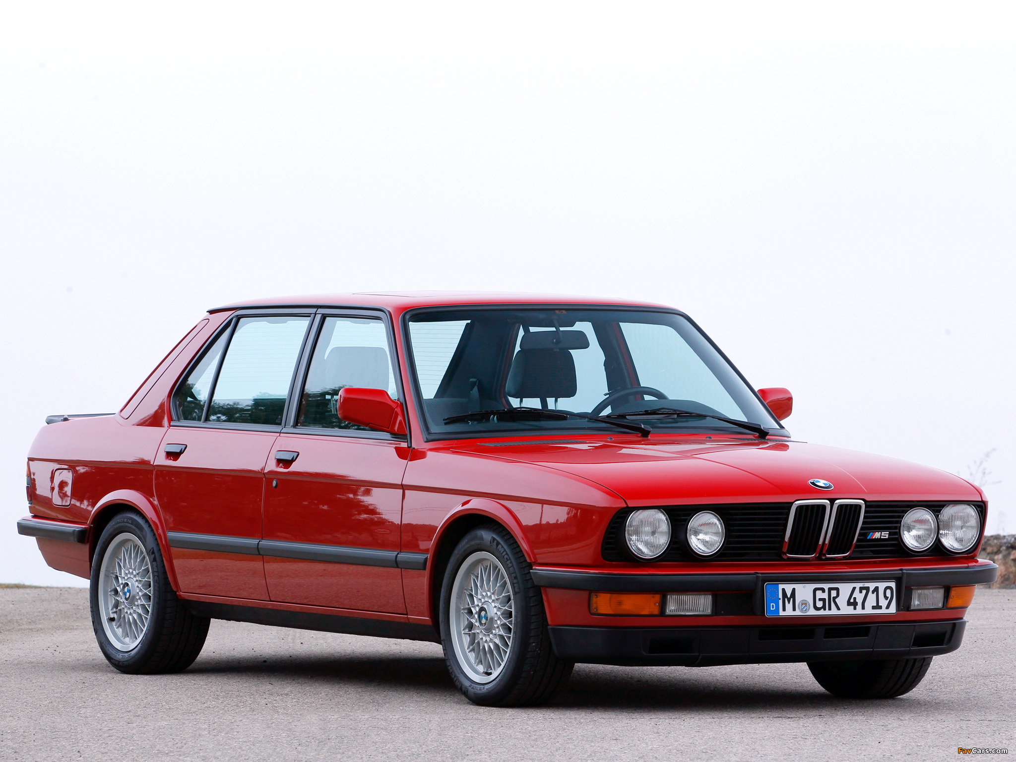 BMW M5 (E28) 1985–87 pictures (2048 x 1536)