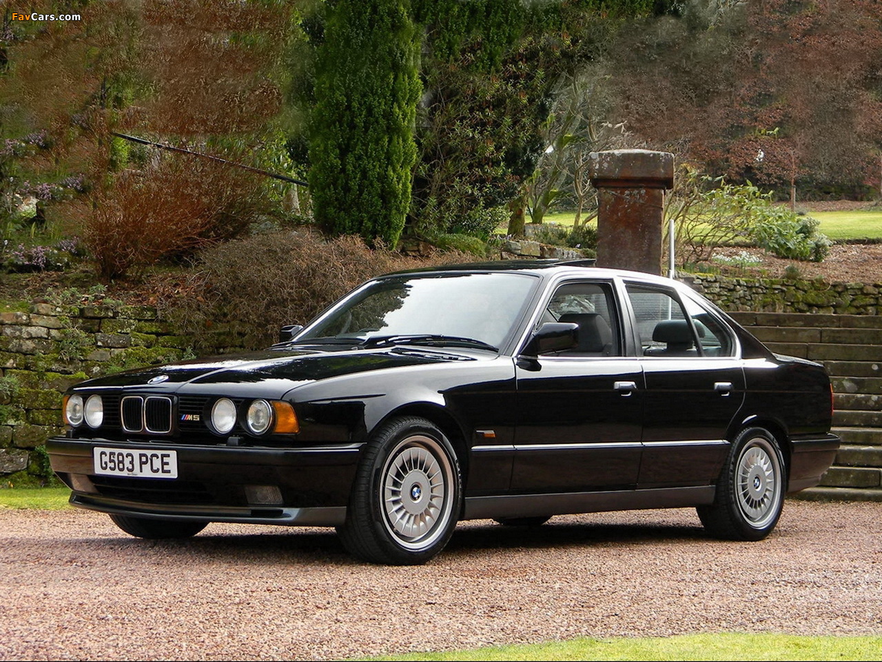BMW M5 UK-spec (E34) 1989–91 images (1280 x 960)