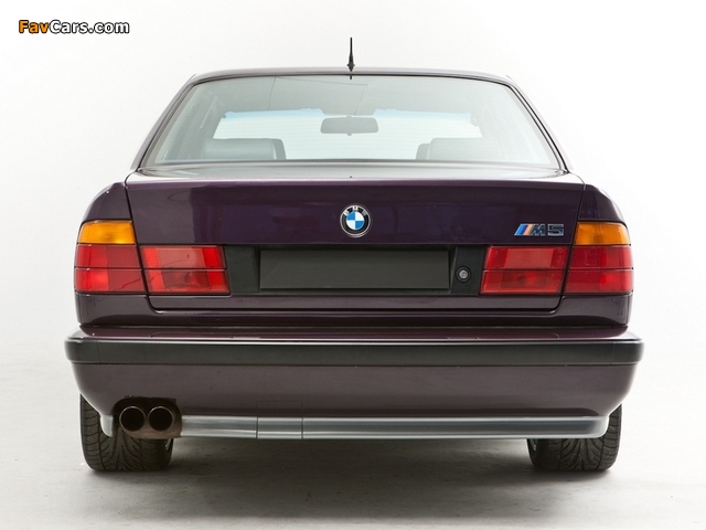 BMW M5 UK-spec (E34) 1991–94 photos (640 x 480)