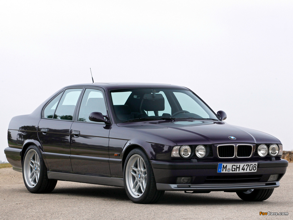 BMW M5 Sedan (E34) 1994–95 images (1024 x 768)