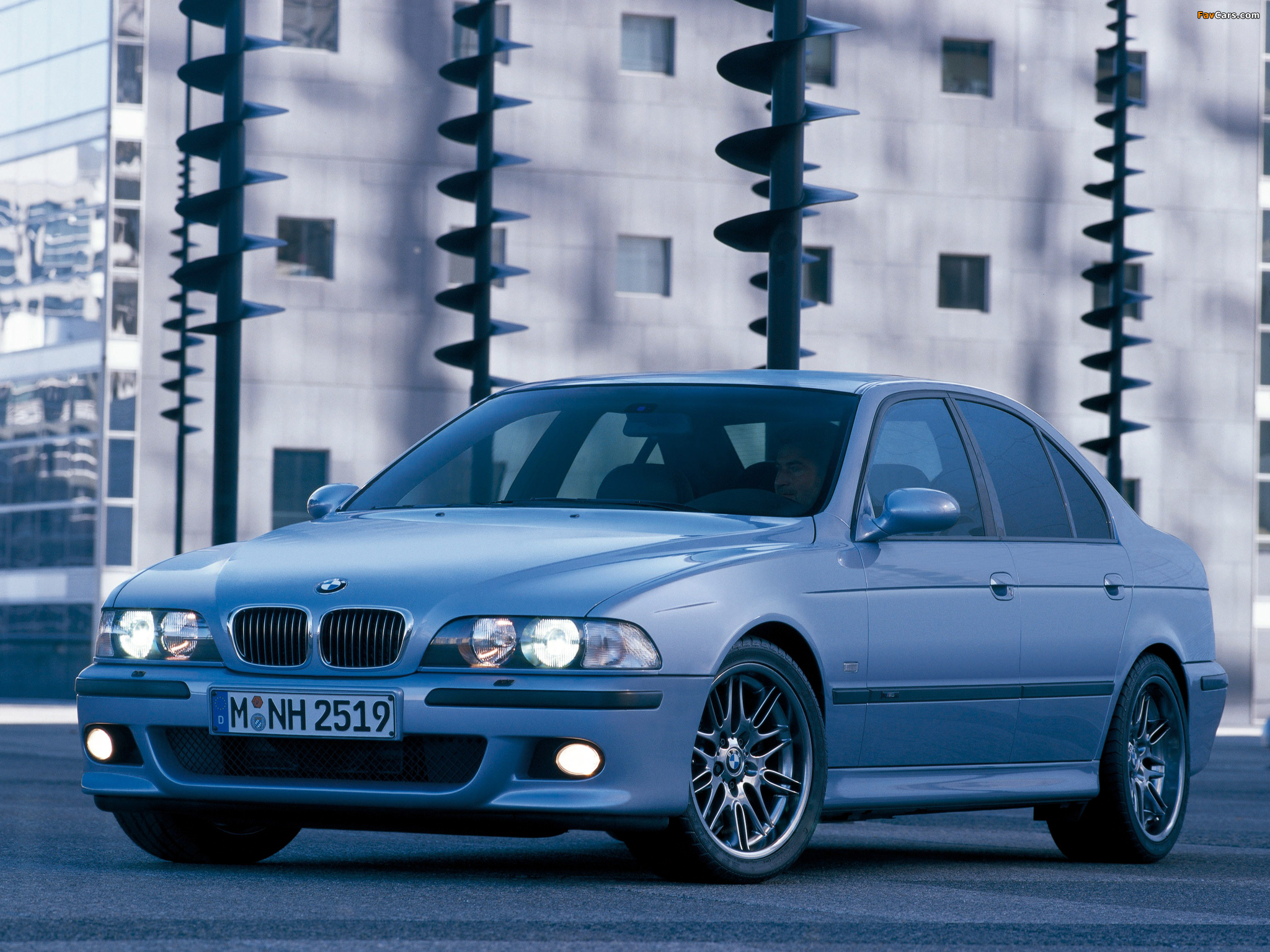 BMW M5 (E39) 1998–2003 wallpapers (2048 x 1536)