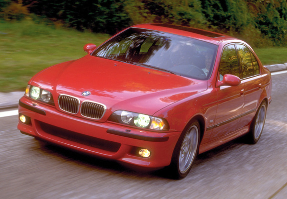 BMW M5 US-spec (E39) 1999–2004 images