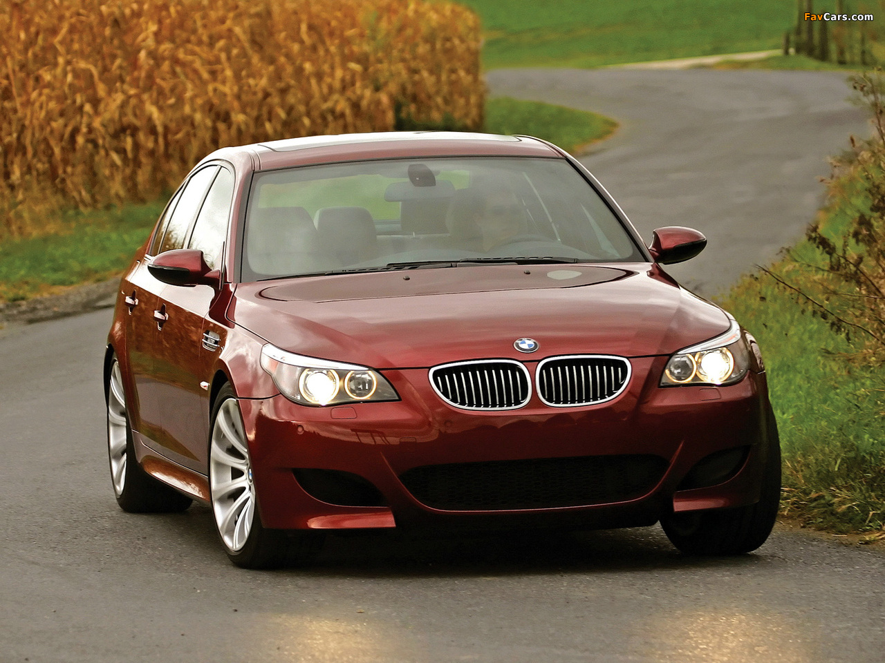 BMW M5 US-spec (E60) 2005–09 images (1280 x 960)