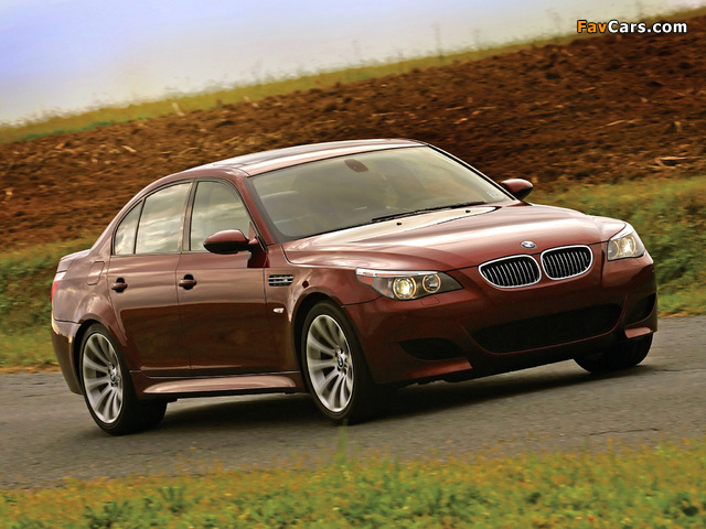 BMW M5 US-spec (E60) 2005–09 wallpapers (640 x 480)