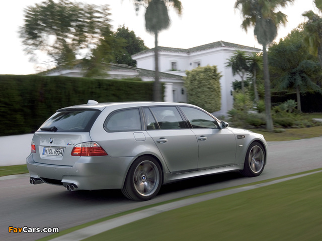 BMW M5 Touring (E61) 2007–10 images (640 x 480)