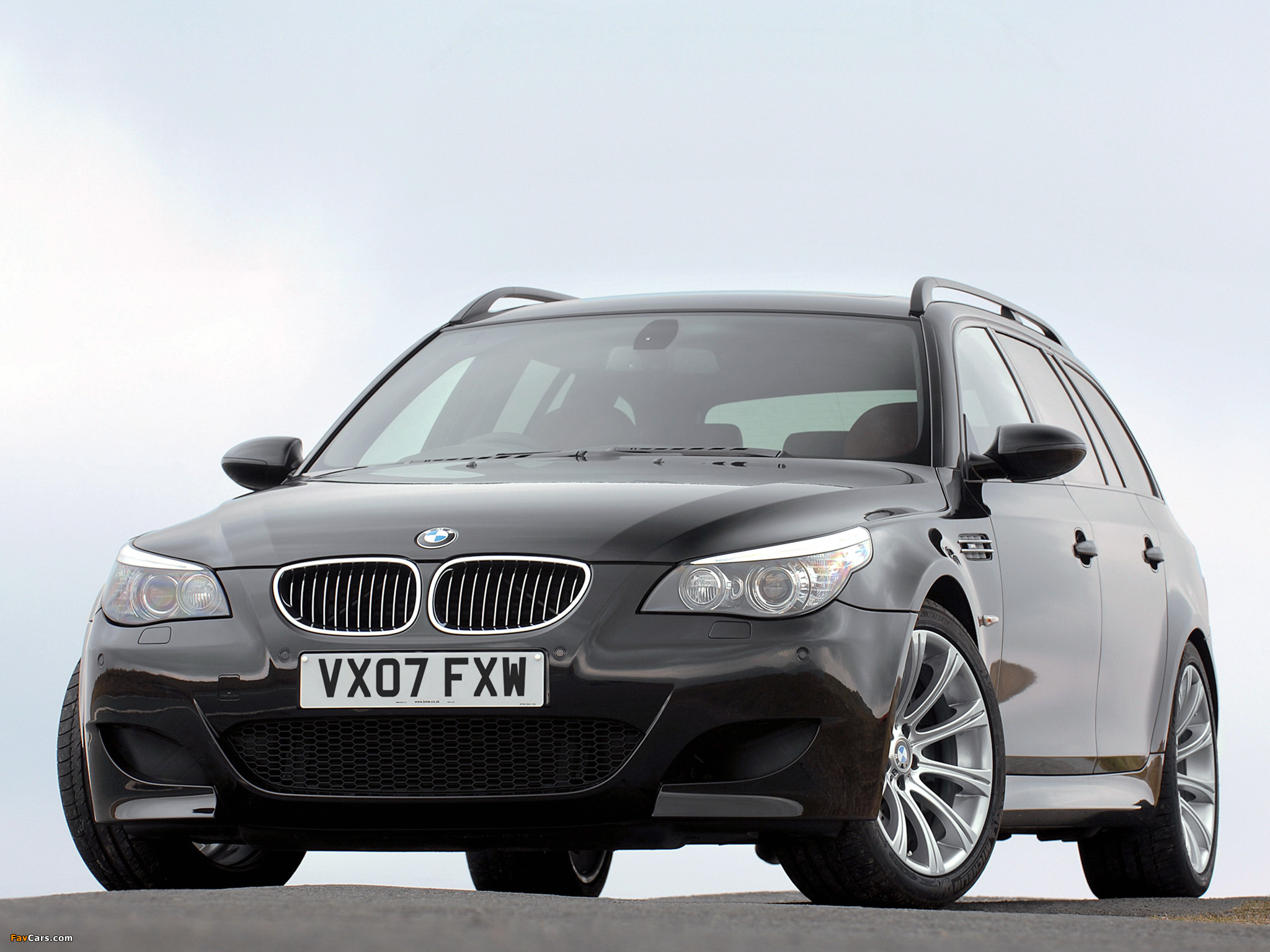 BMW M5 Touring UK-spec (E61) 2007–10 photos (2048 x 1536)