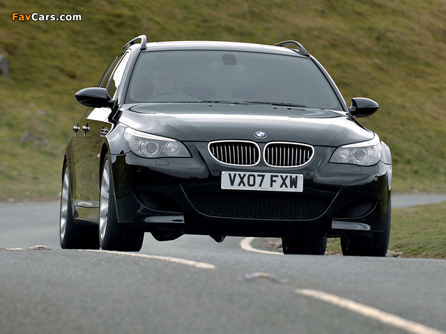 BMW M5 Touring UK-spec (E61) 2007–10 wallpapers (640 x 480)