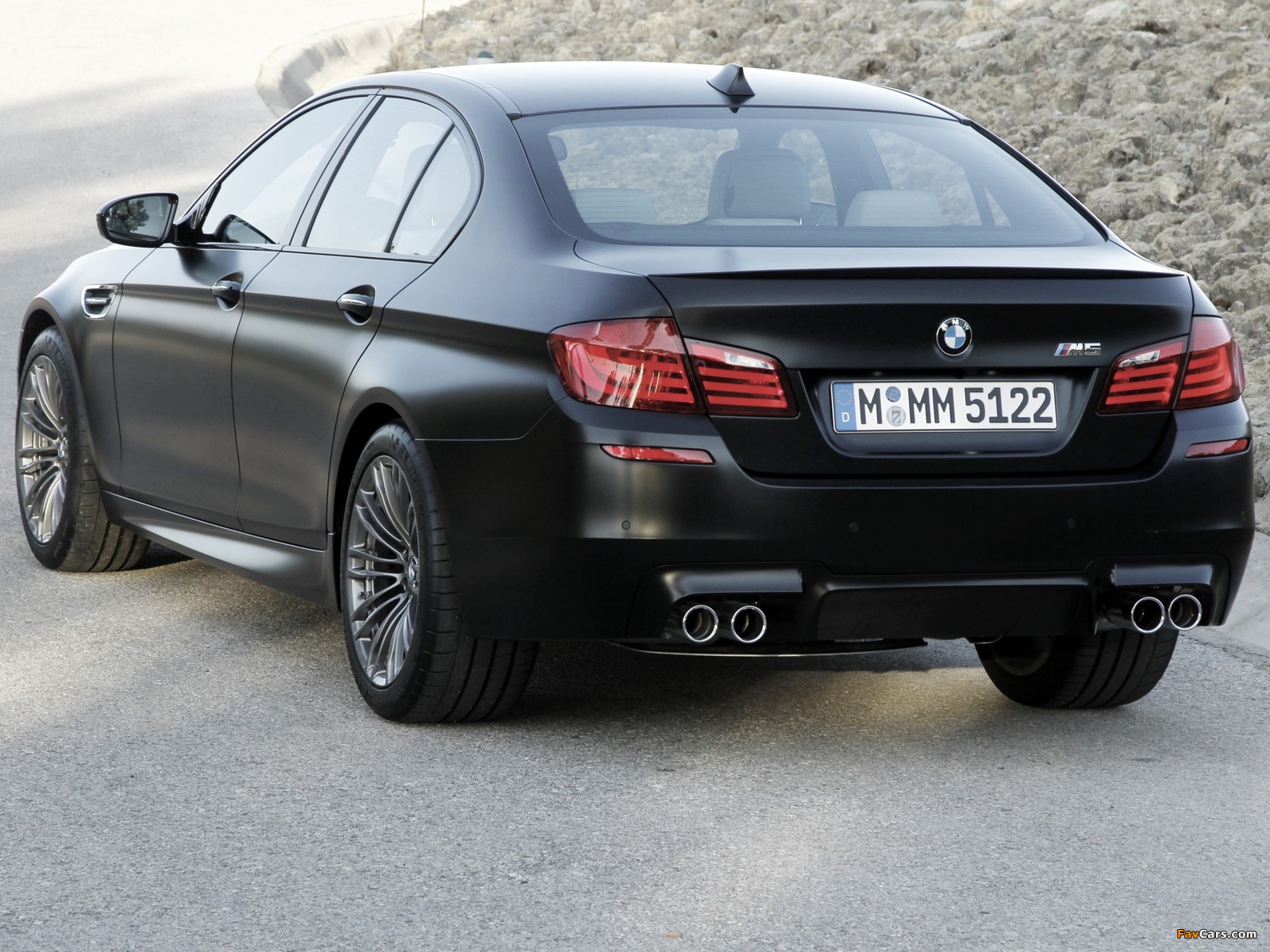 BMW M5 Individual (F10) 2011 photos (1600 x 1200)