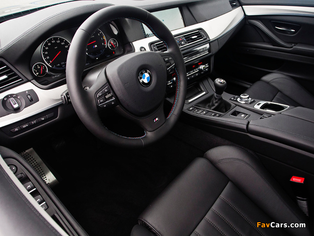 BMW M5 US-spec (F10) 2011 photos (640 x 480)