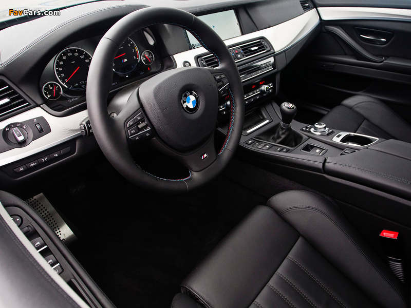 BMW M5 US-spec (F10) 2011 photos (800 x 600)