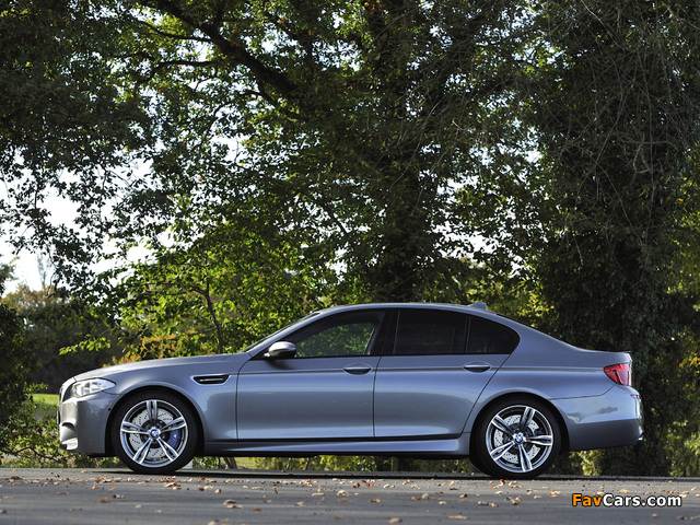BMW M5 UK-spec (F10) 2011 pictures (640 x 480)
