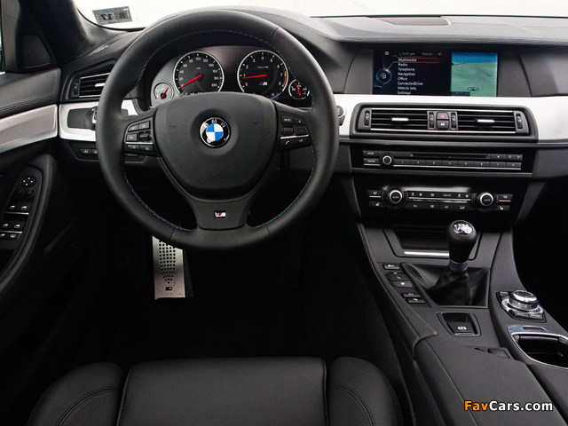 BMW M5 US-spec (F10) 2011 pictures (640 x 480)