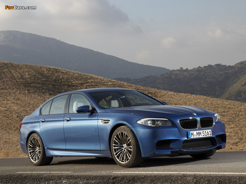 BMW M5 (F10) 2011 pictures (800 x 600)