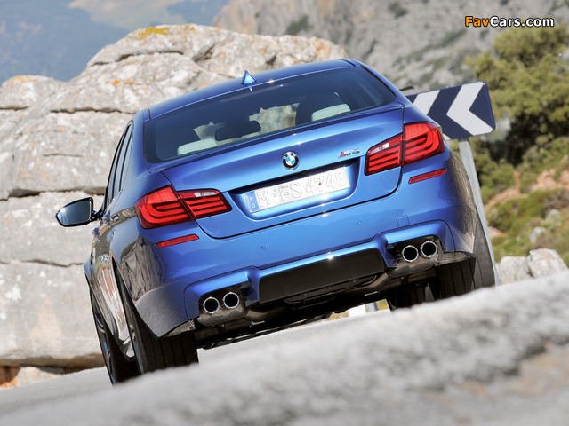 BMW M5 (F10) 2011 wallpapers (640 x 480)