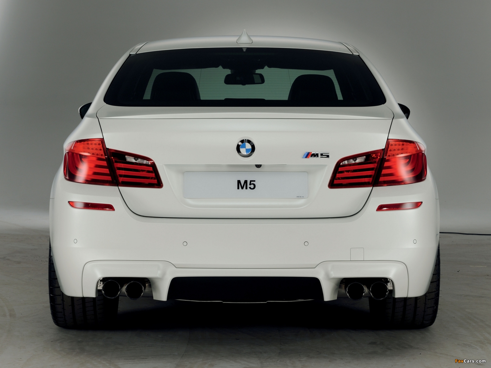 BMW M5 Performance Edition (F10) 2012 images (1600 x 1200)