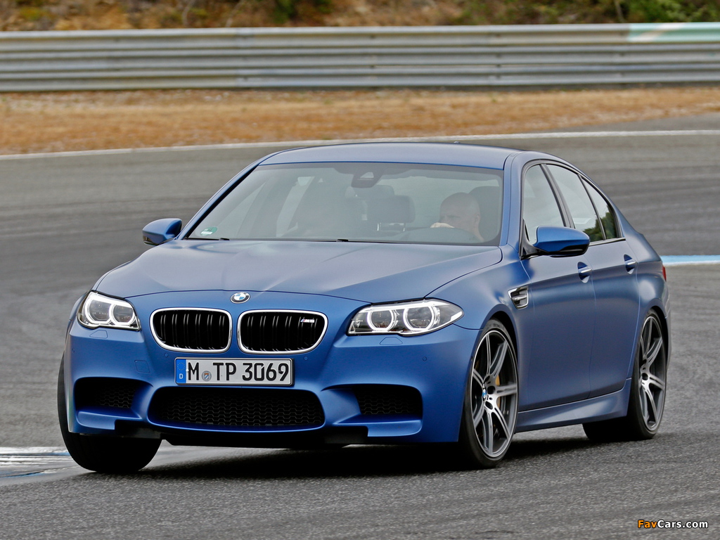BMW M5 Competition Package (F10) 2013 images (1024 x 768)