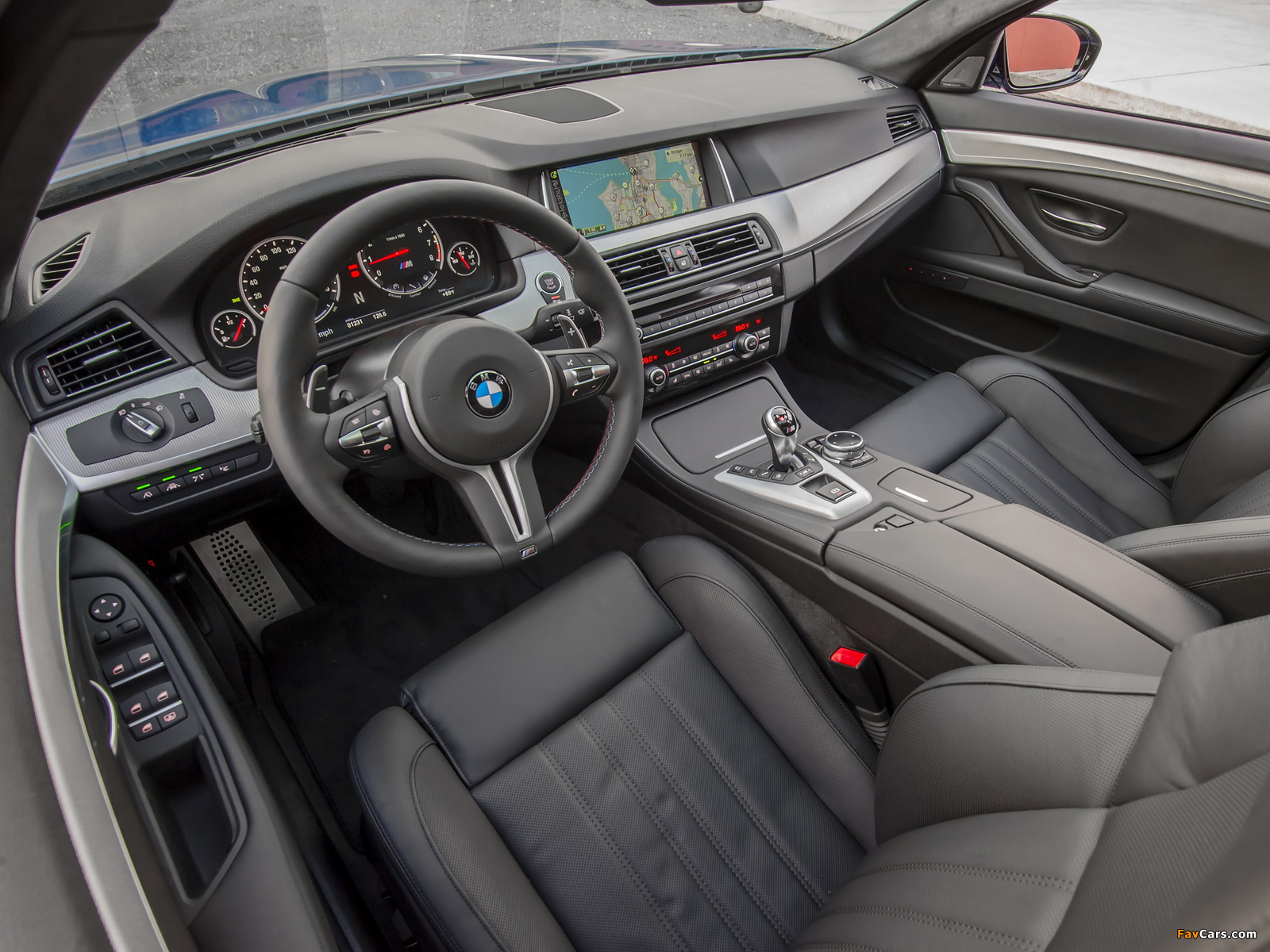 BMW M5 US-spec (F10) 2013 photos (1600 x 1200)