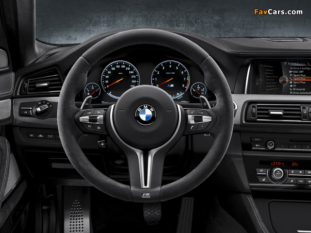 BMW M5 30 Jahre (F10) 2014 photos (640 x 480)