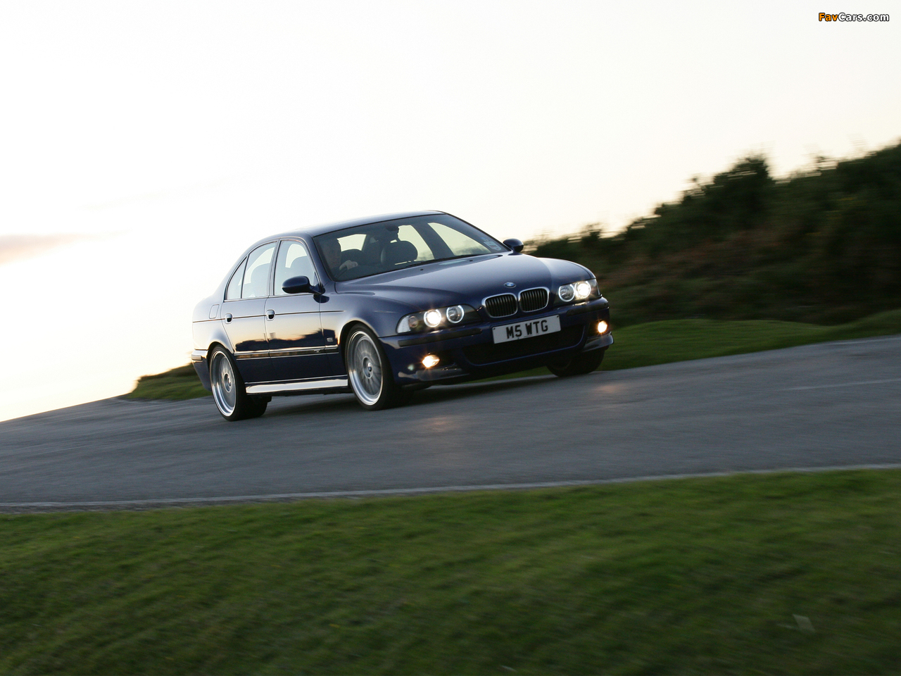 Images of BMW M5 UK-spec (E39) 1998–2003 (1280 x 960)