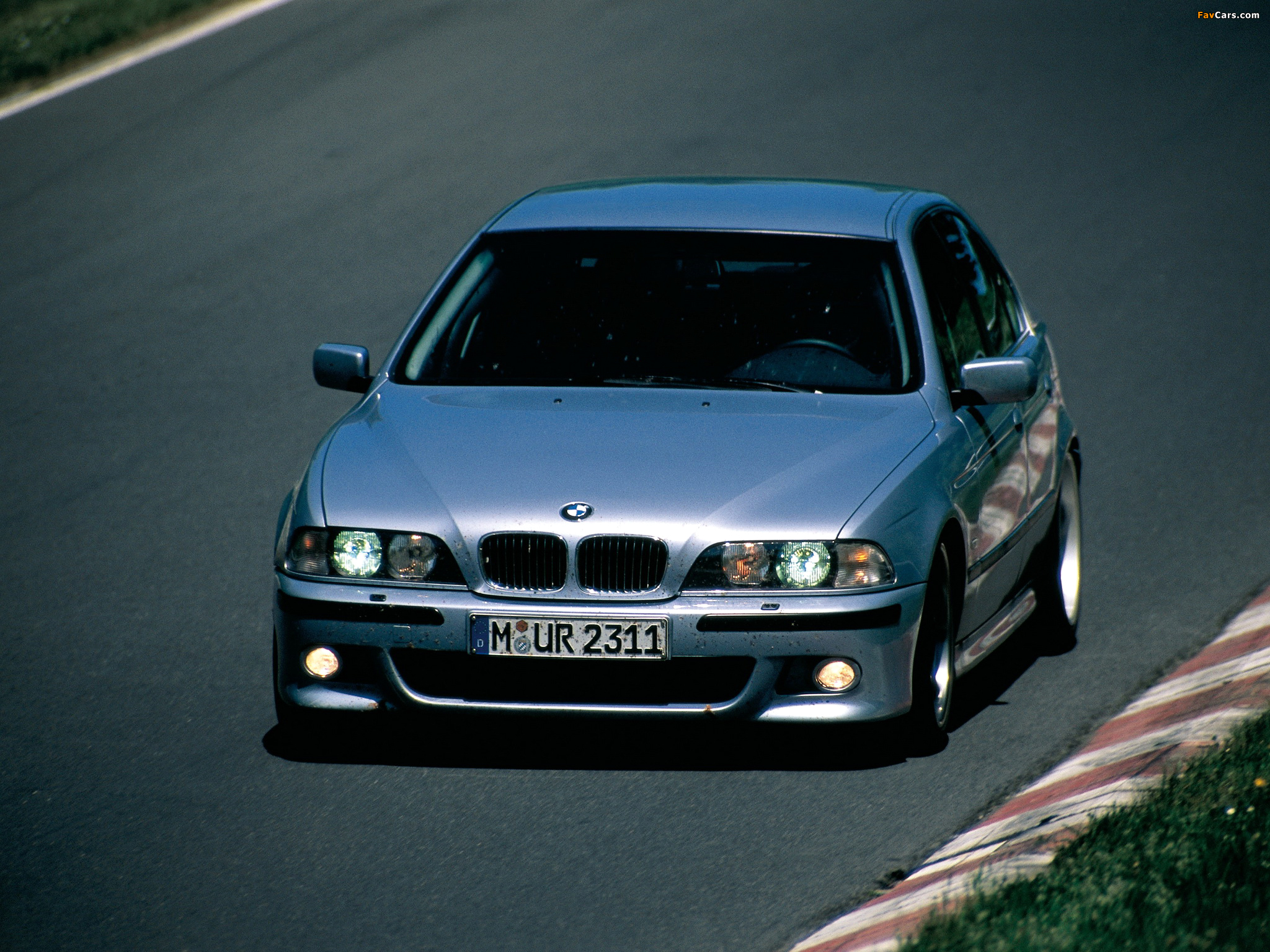 Images of BMW M5 (E39) 1998–2003 (2048 x 1536)