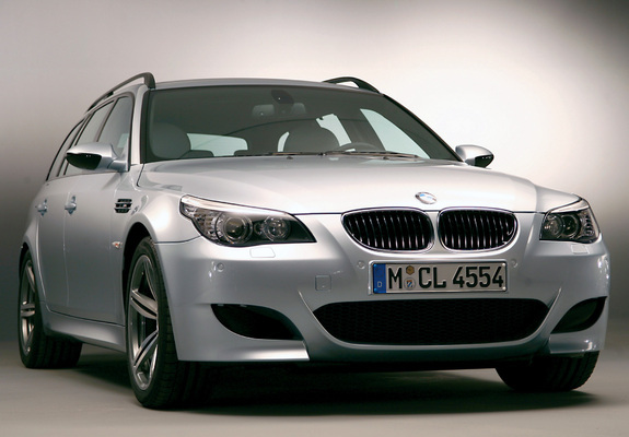Images of BMW M5 Touring (E61) 2007–10