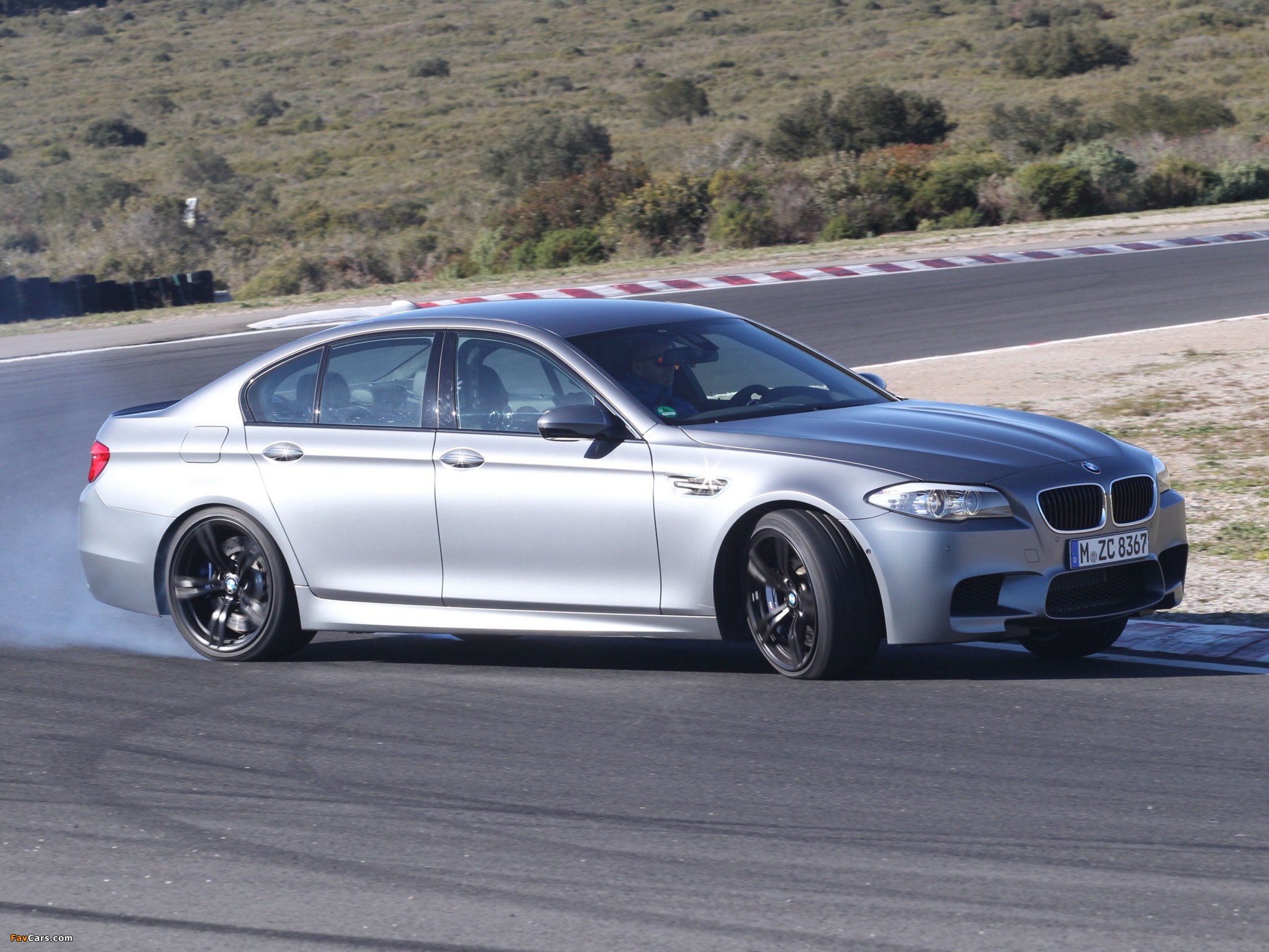 Images of BMW M5 Individual (F10) 2011 (2048 x 1536)