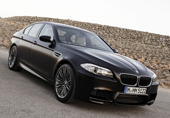 Images of BMW M5 Individual (F10) 2011