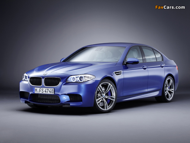 Images of BMW M5 (F10) 2011 (640 x 480)