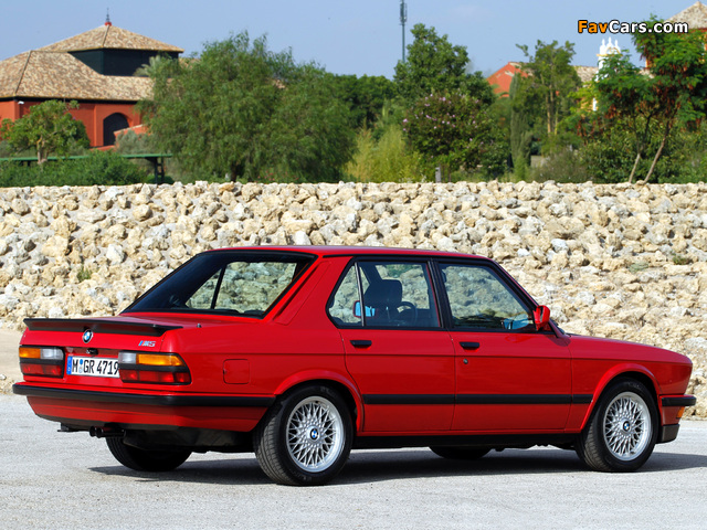 Photos of BMW M5 (E28) 1985–87 (640 x 480)