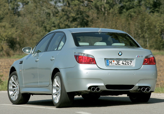 Photos of BMW M5 (E60) 2004–09
