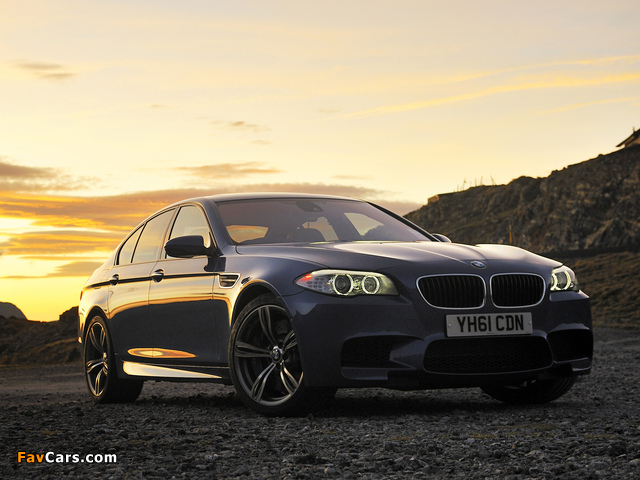 Photos of BMW M5 UK-spec (F10) 2011 (640 x 480)