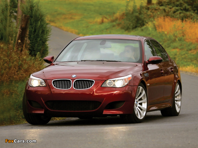 Pictures of BMW M5 US-spec (E60) 2005–09 (640 x 480)