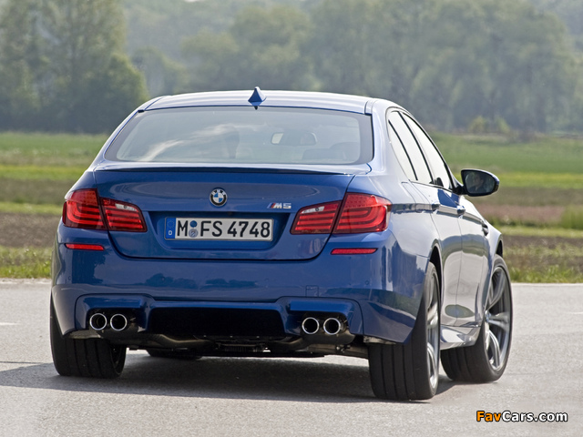 Pictures of BMW M5 (F10) 2011 (640 x 480)