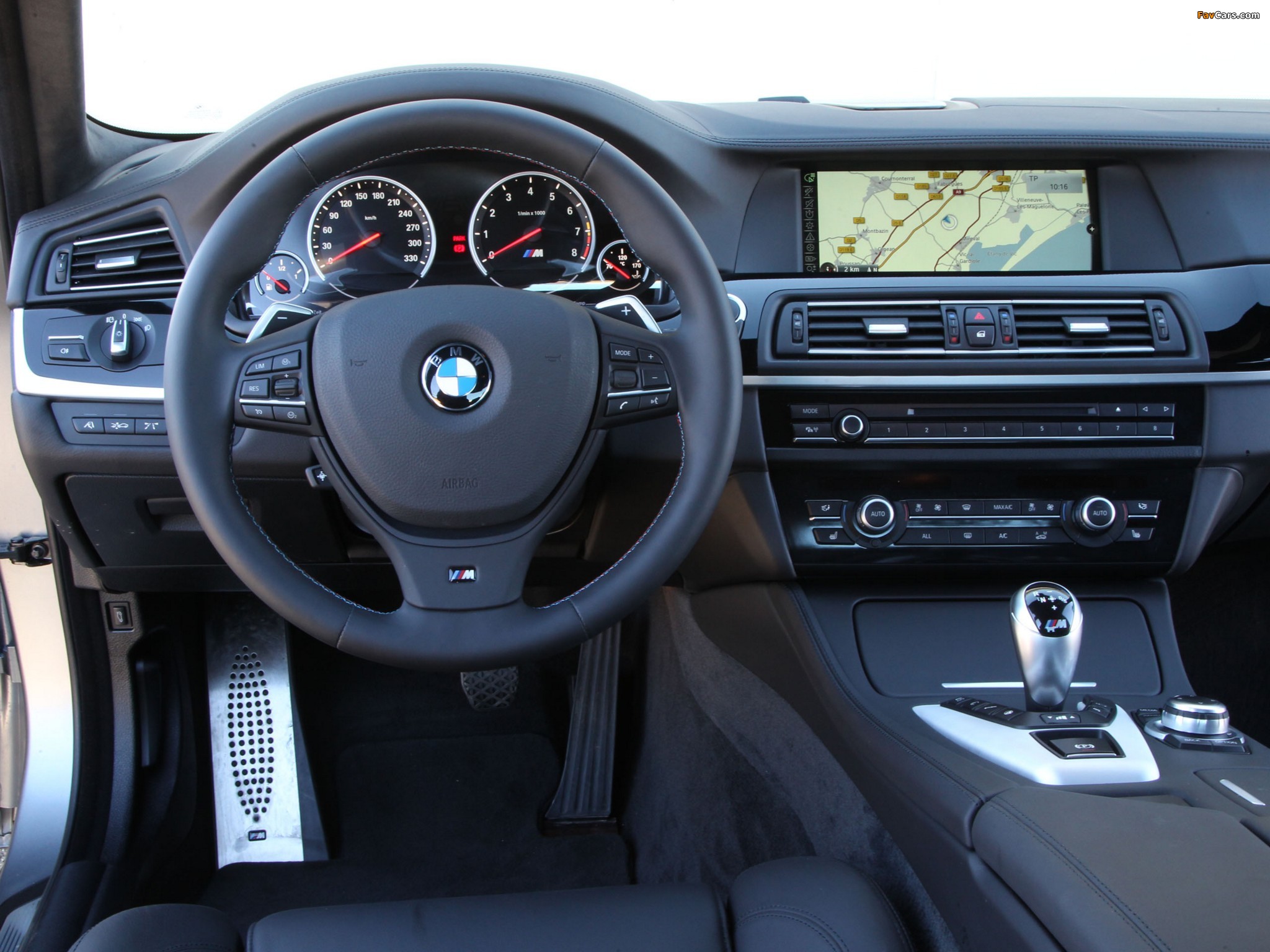 Pictures of BMW M5 Individual (F10) 2011 (2048 x 1536)