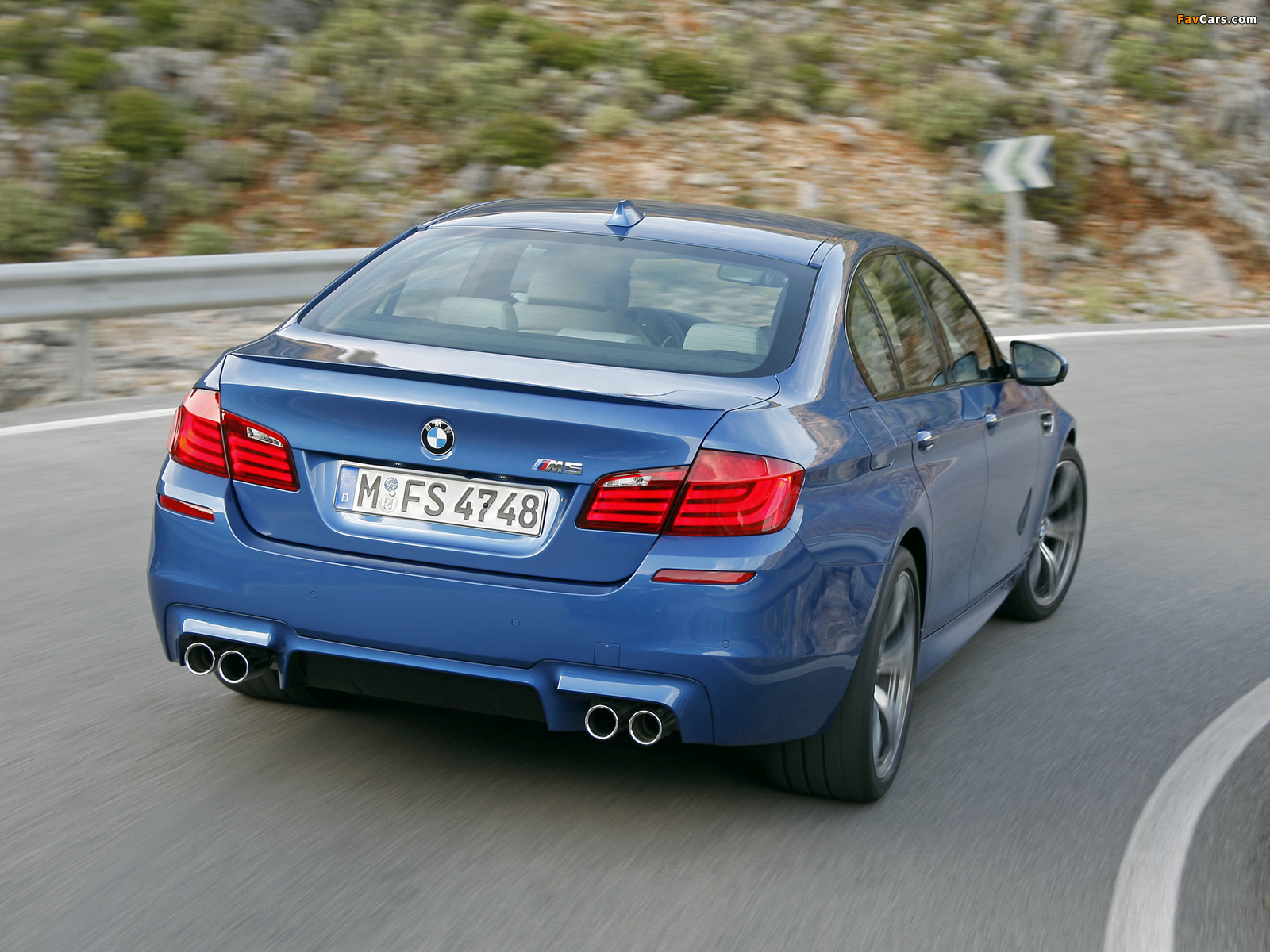 Pictures of BMW M5 (F10) 2011 (1600 x 1200)