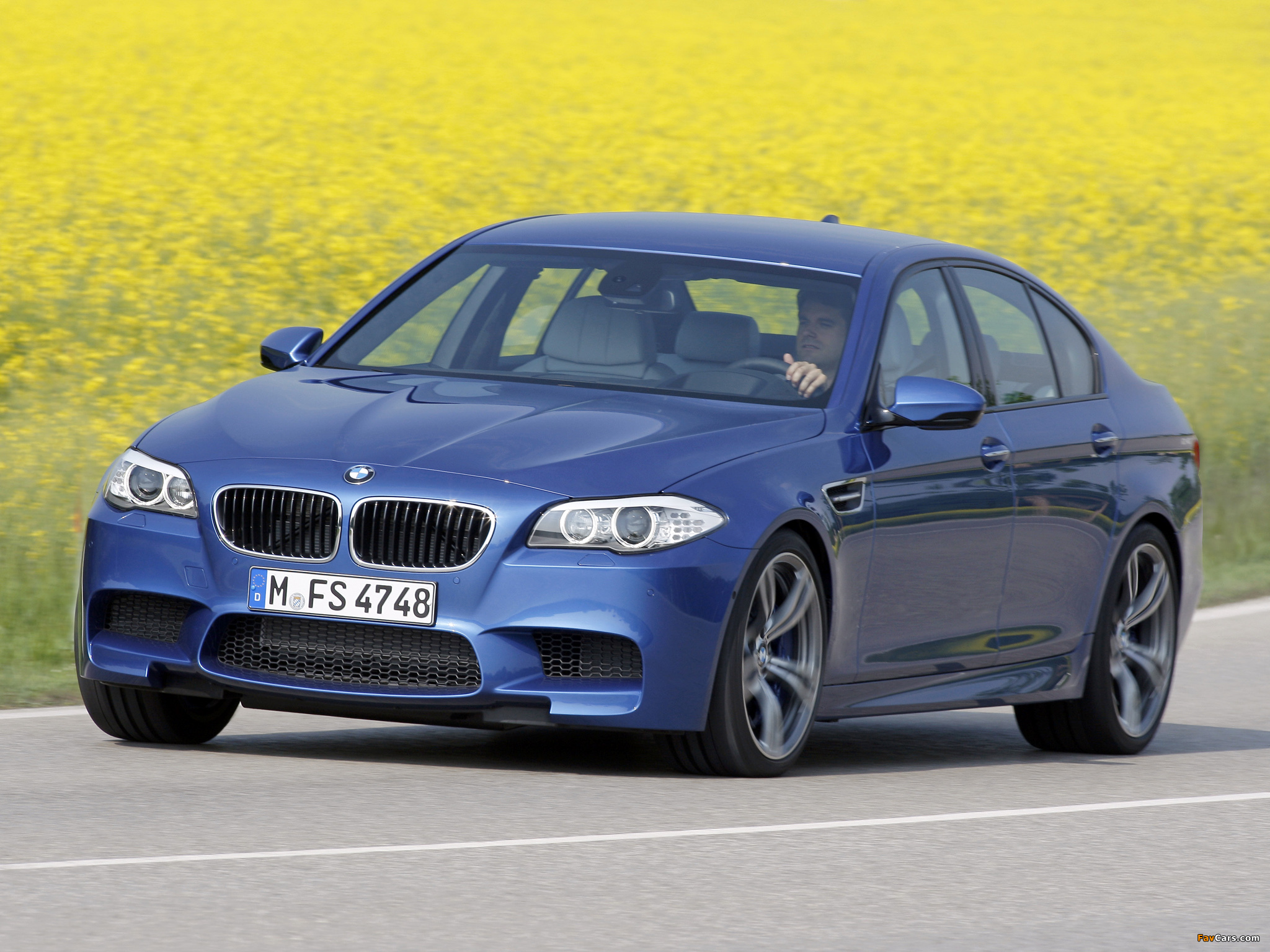 Pictures of BMW M5 (F10) 2011 (2048 x 1536)