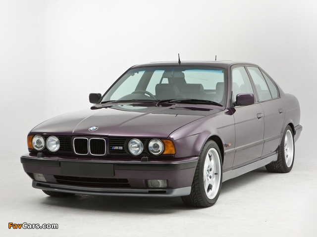BMW M5 UK-spec (E34) 1991–94 wallpapers (640 x 480)