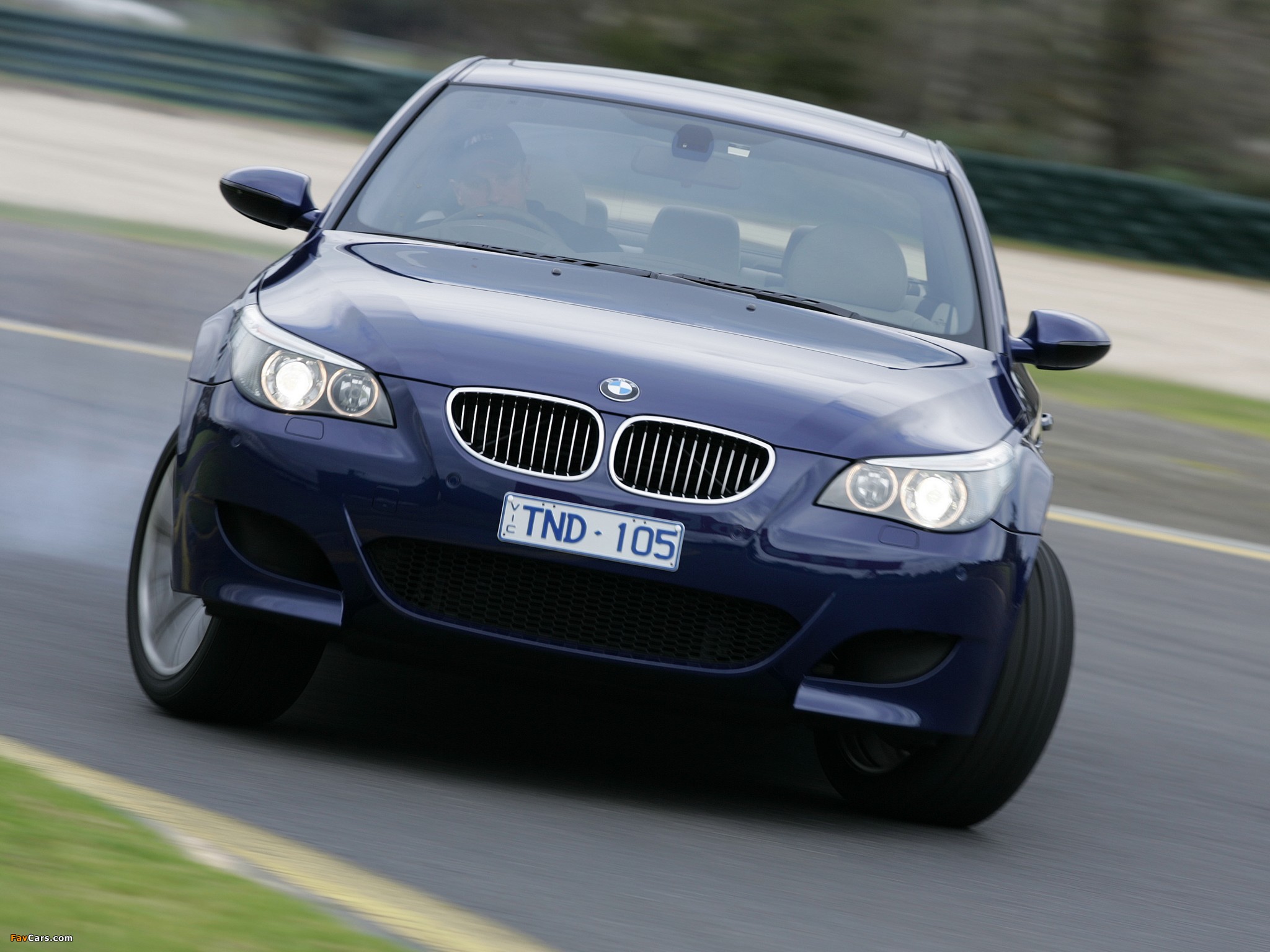 BMW M5 AU-spec (E60) 2005–09 wallpapers (2048 x 1536)