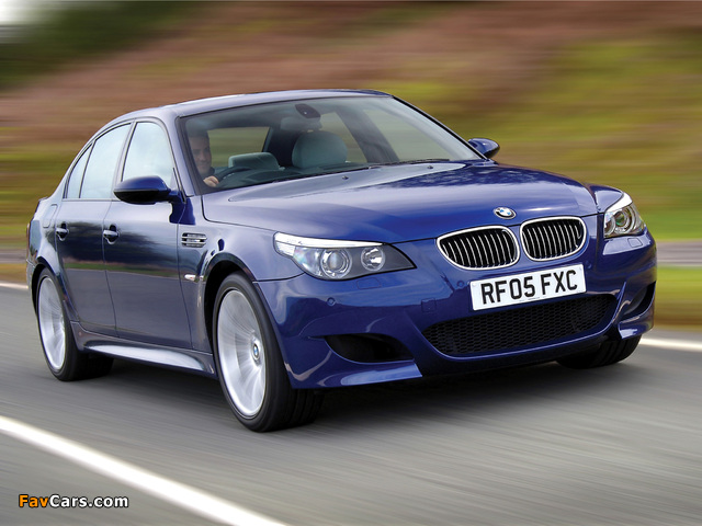 BMW M5 UK-spec (E60) 2005–09 wallpapers (640 x 480)