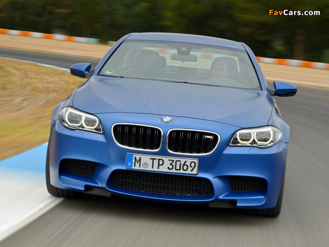 BMW M5 Competition Package (F10) 2013 wallpapers (640 x 480)