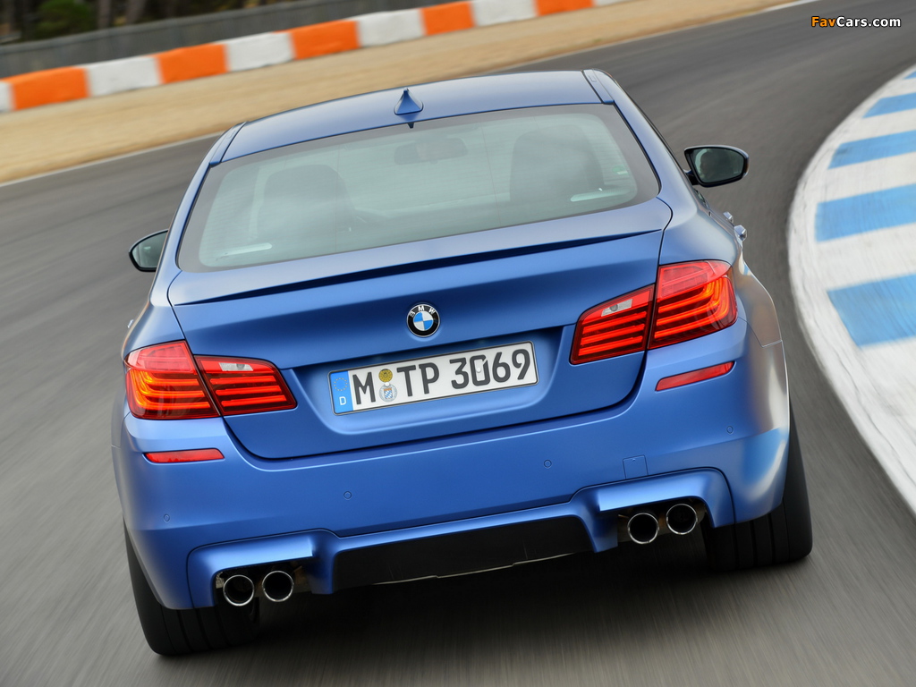 BMW M5 Competition Package (F10) 2013 wallpapers (1024 x 768)