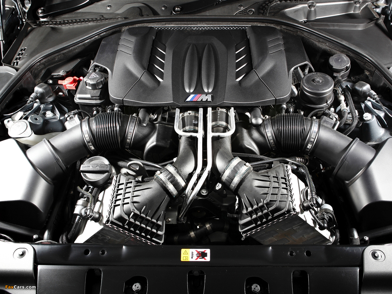Photos of BMW M6 Cabrio AU-spec (F12) 2012 (1280 x 960)